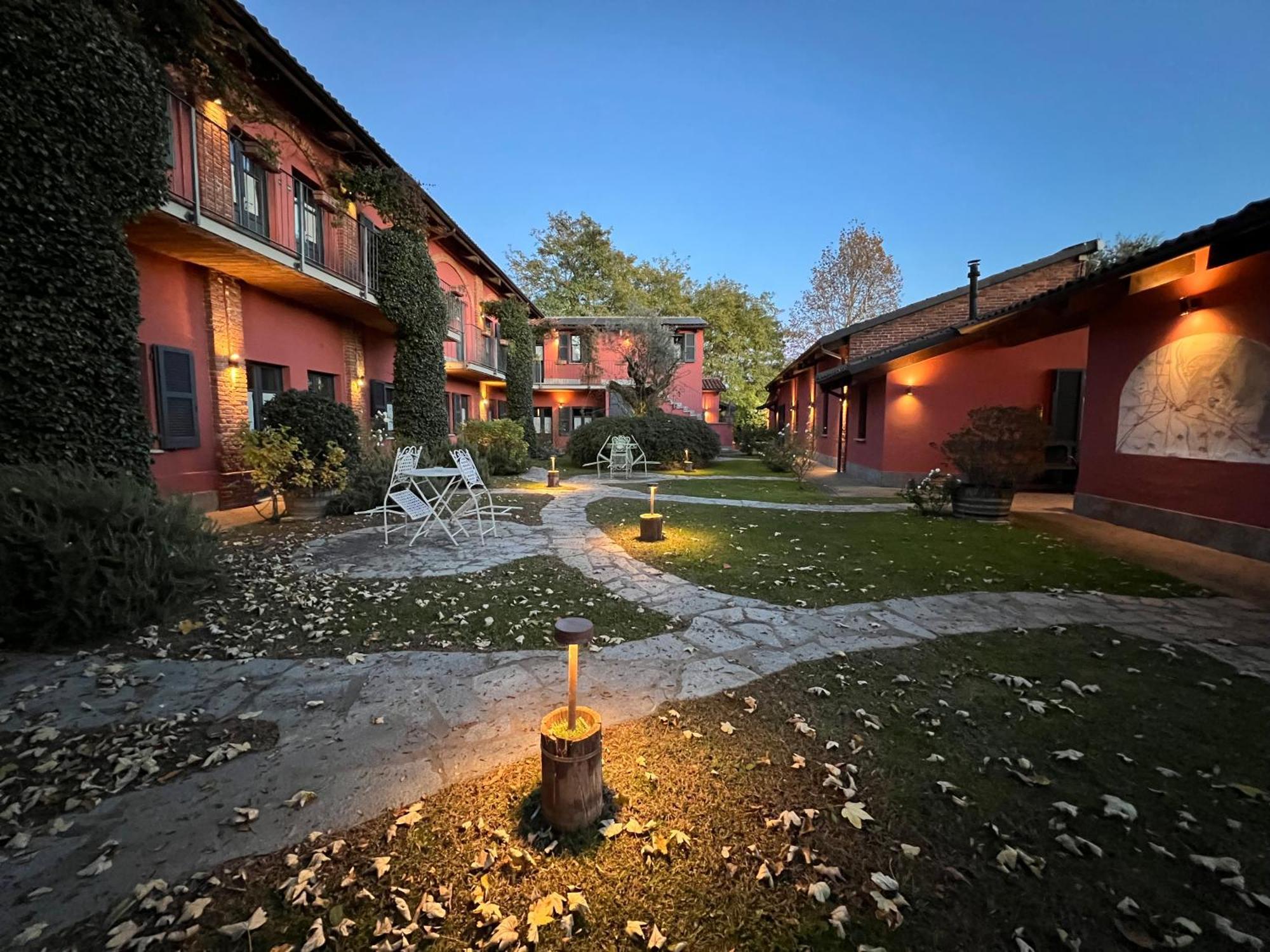 Le Serre Suites & Apartments Монкальери Экстерьер фото